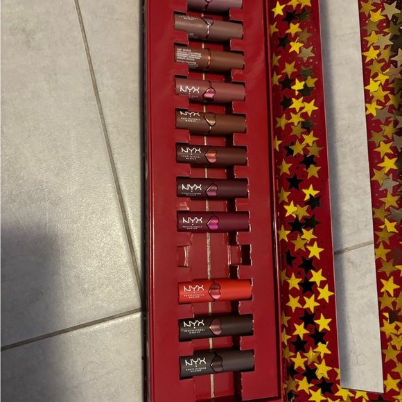 Bundle of Nyx mini lipsticks.  NWT - Picture 2 of 4